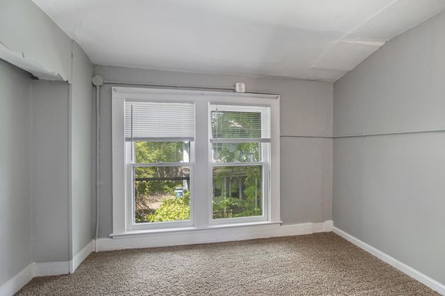 127 Elm Street, Kalamazoo, MI 49007