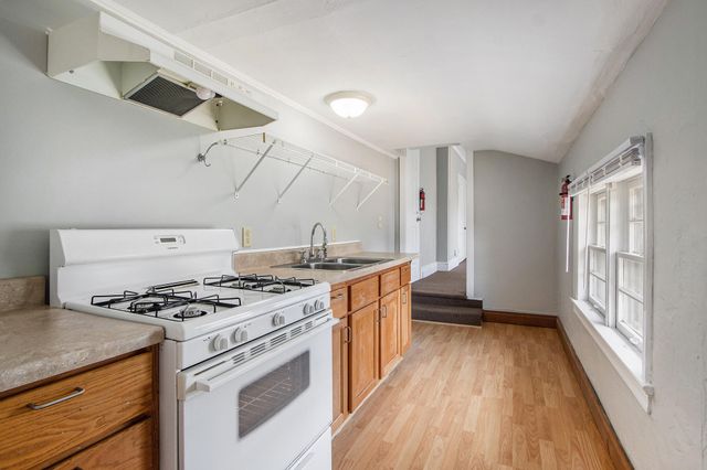 127 Elm Street, Kalamazoo, MI 49007