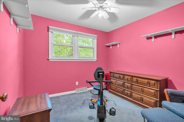 68 PORRECA DR, Millville, NJ 08332
