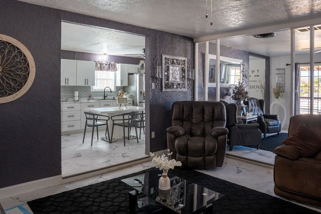 1113 W 19th St, Odessa, TX 79763