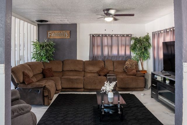 1113 W 19th St, Odessa, TX 79763
