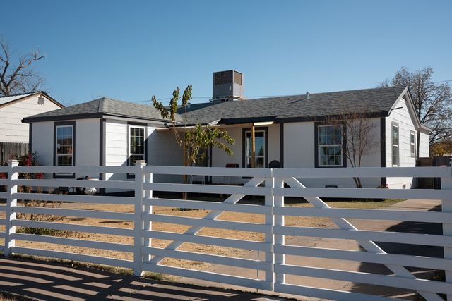 1113 W 19th St, Odessa, TX 79763