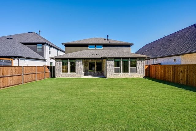 137 S Oak Drive, Oak Point, TX 75068