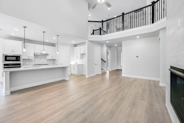 137 S Oak Drive, Oak Point, TX 75068