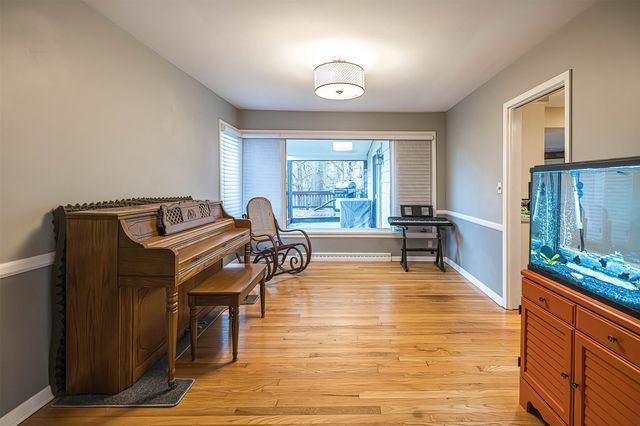 242 W GRANDVIEW Boulevard, Erie, PA 16508