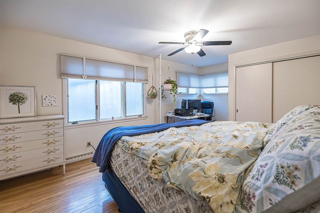 242 W GRANDVIEW Boulevard, Erie, PA 16508