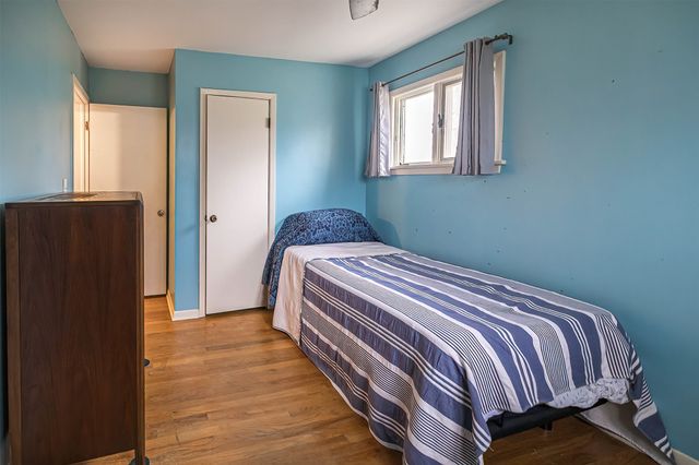 242 W GRANDVIEW Boulevard, Erie, PA 16508