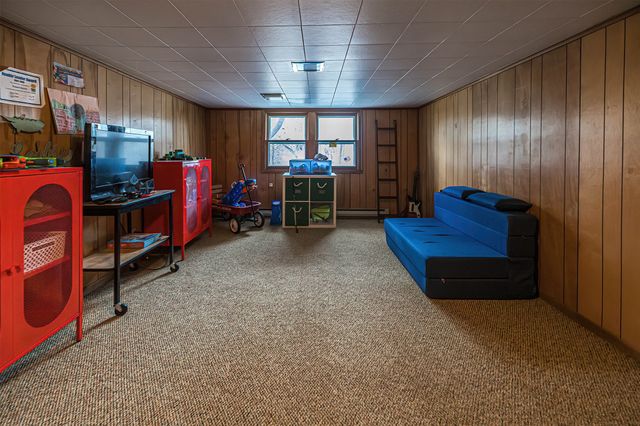 242 W GRANDVIEW Boulevard, Erie, PA 16508