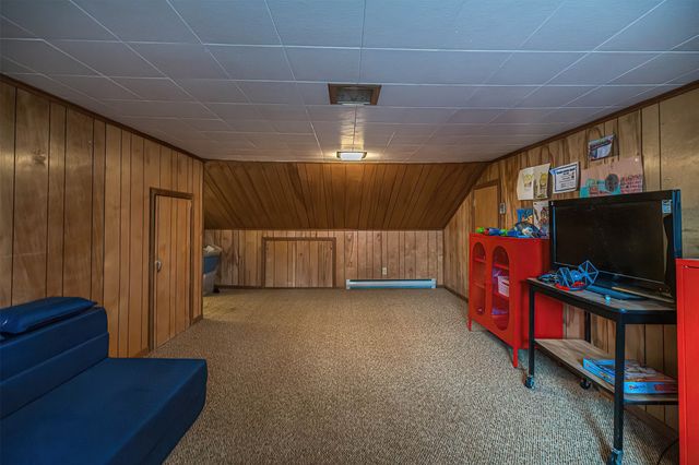 242 W GRANDVIEW Boulevard, Erie, PA 16508