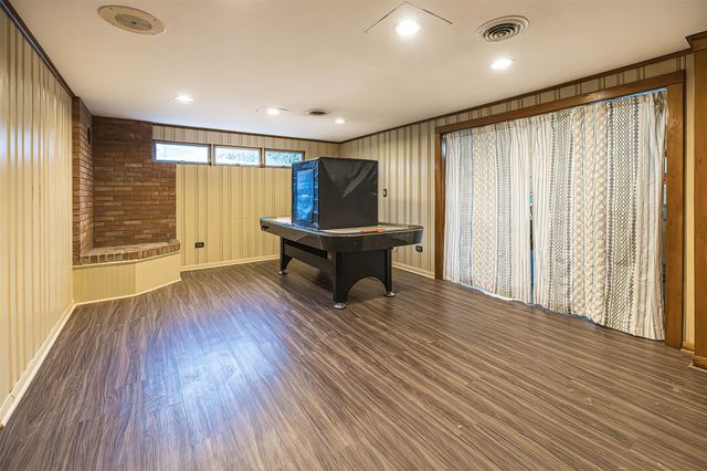 242 W GRANDVIEW Boulevard, Erie, PA 16508