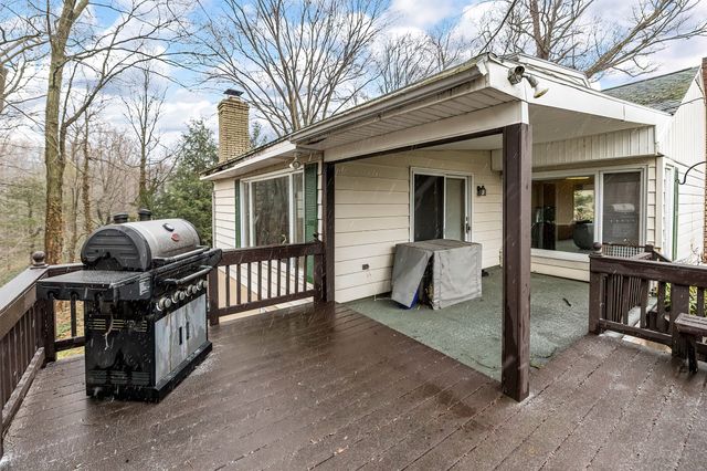 242 W GRANDVIEW Boulevard, Erie, PA 16508