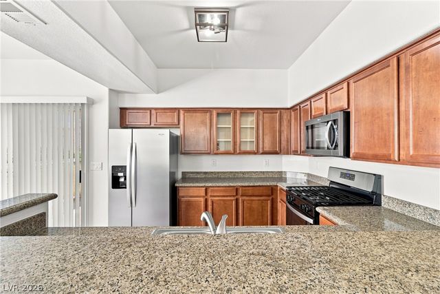 1704 Queen Victoria Street 102, Las Vegas, NV 89144