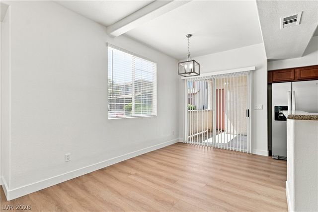 1704 Queen Victoria Street 102, Las Vegas, NV 89144