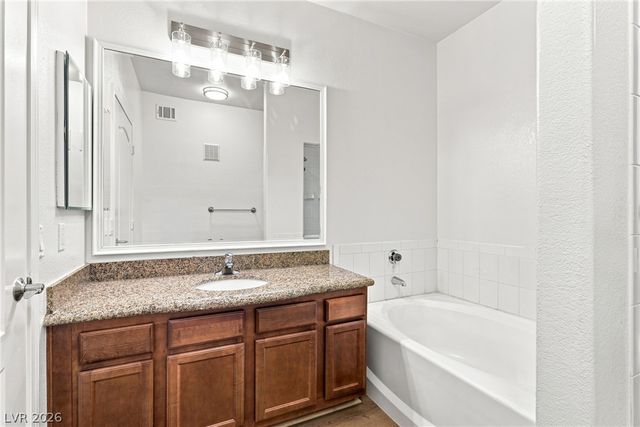 1704 Queen Victoria Street 102, Las Vegas, NV 89144