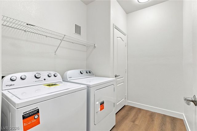 1704 Queen Victoria Street 102, Las Vegas, NV 89144
