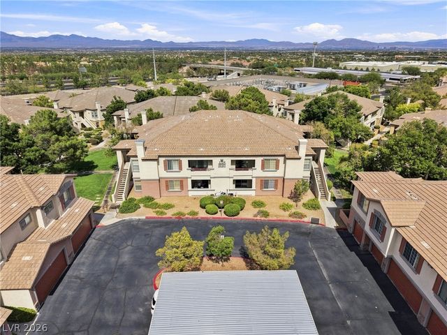 1704 Queen Victoria Street 102, Las Vegas, NV 89144