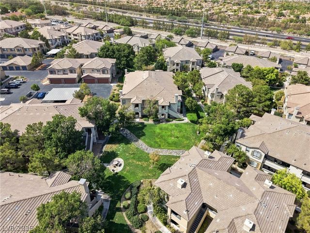1704 Queen Victoria Street 102, Las Vegas, NV 89144