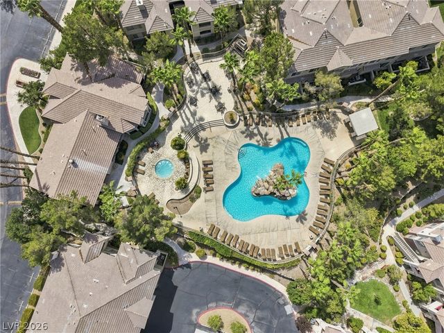 1704 Queen Victoria Street 102, Las Vegas, NV 89144