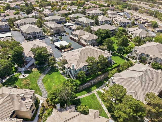1704 Queen Victoria Street 102, Las Vegas, NV 89144