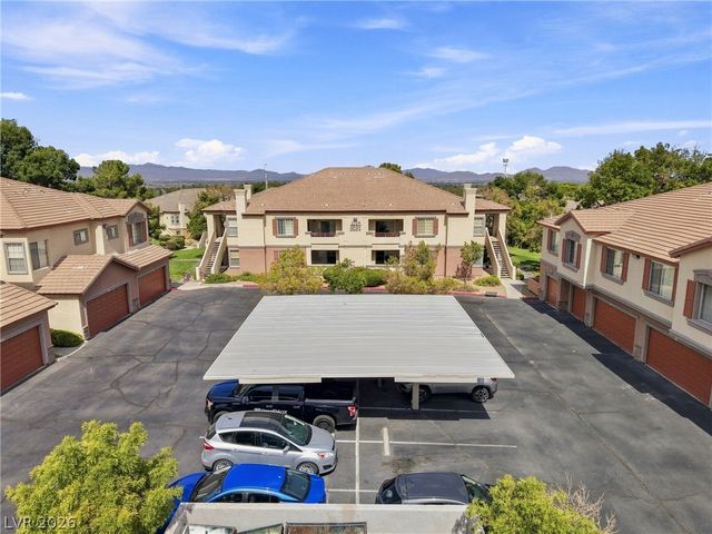 1704 Queen Victoria Street 102, Las Vegas, NV 89144