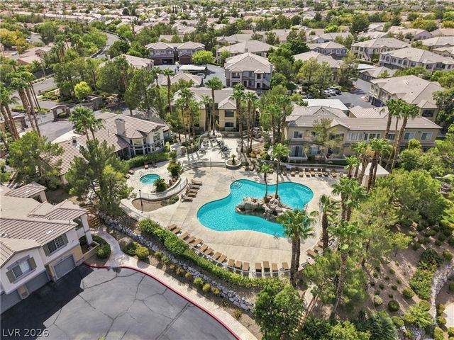 1704 Queen Victoria Street 102, Las Vegas, NV 89144