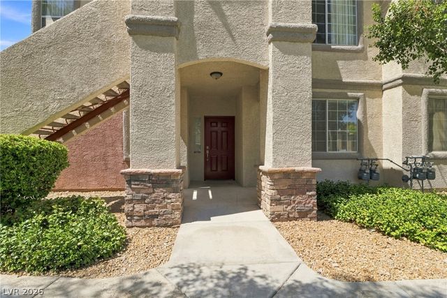 1704 Queen Victoria Street 102, Las Vegas, NV 89144