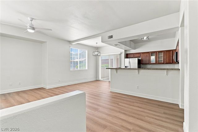 1704 Queen Victoria Street 102, Las Vegas, NV 89144