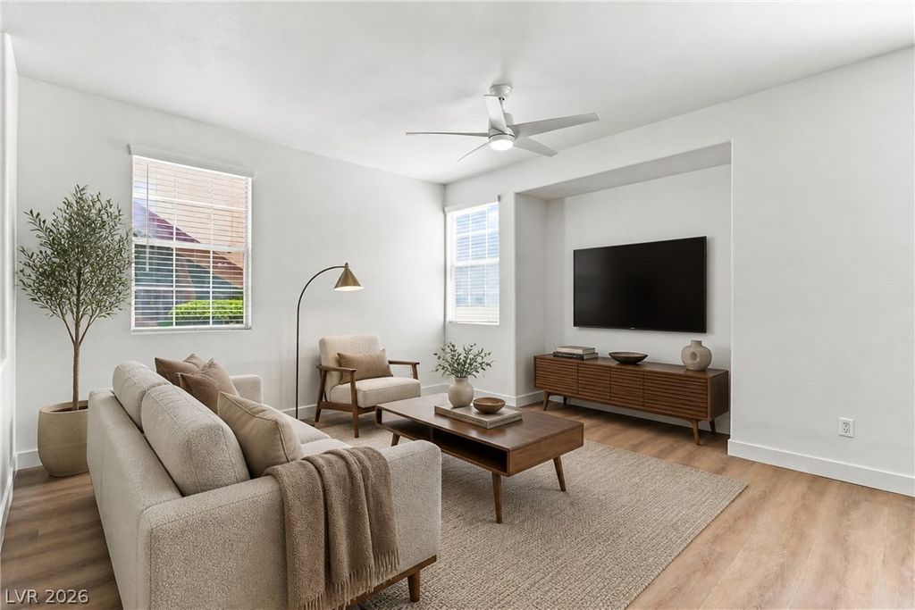 1704 Queen Victoria Street 102, Las Vegas, NV 89144