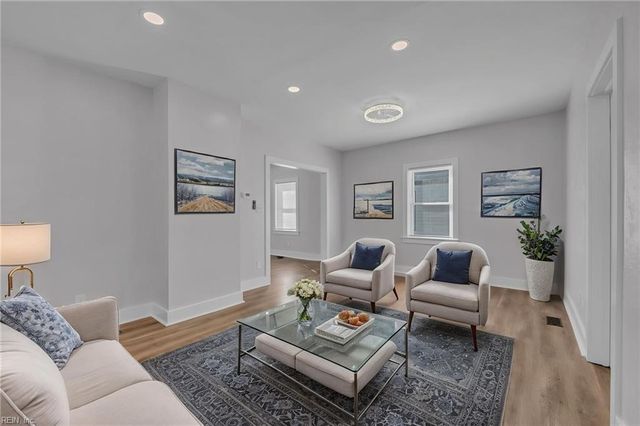 207 Saint James AVE, Suffolk, VA 23434