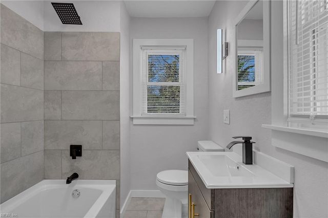 207 Saint James AVE, Suffolk, VA 23434