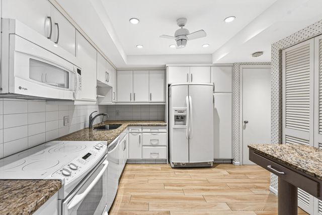 2600 S Ocean Boulevard 403s, Palm Beach, FL 33480