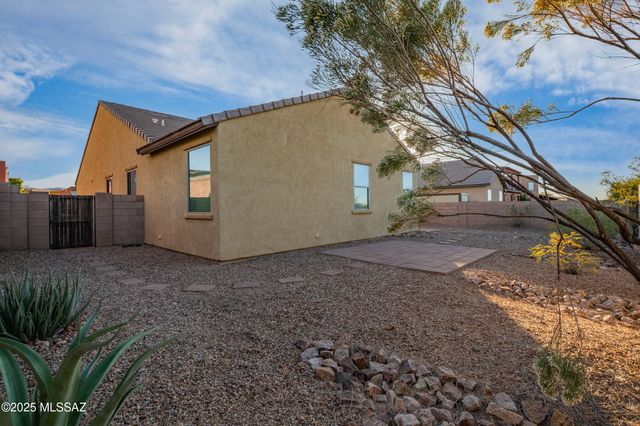 177 E Sycamore View Road, Vail, AZ 85641