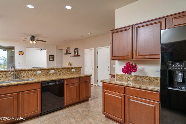 177 E Sycamore View Road, Vail, AZ 85641