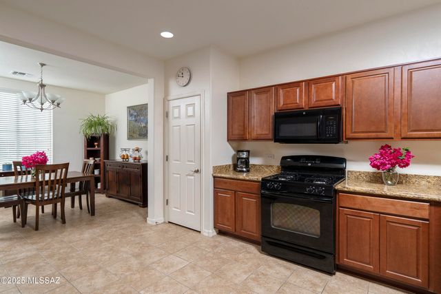 177 E Sycamore View Road, Vail, AZ 85641