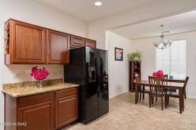 177 E Sycamore View Road, Vail, AZ 85641