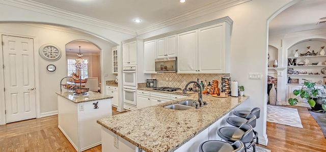 1816 NEW RIVERDALE RD, Germantown, TN 38138