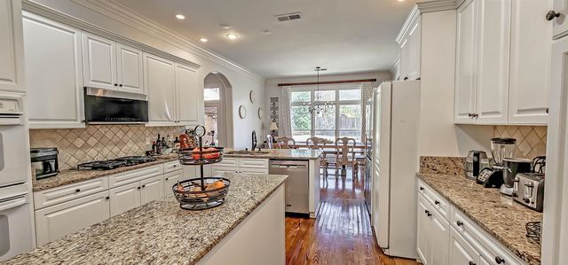 1816 NEW RIVERDALE RD, Germantown, TN 38138