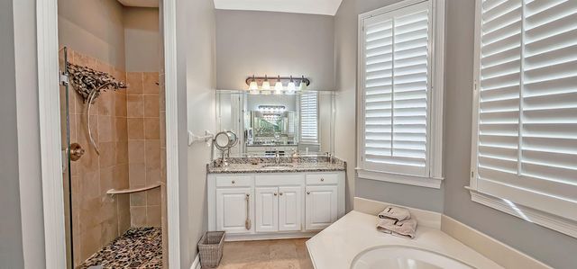 1816 NEW RIVERDALE RD, Germantown, TN 38138