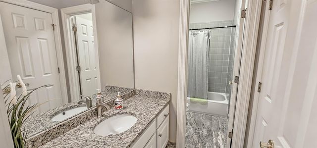 1816 NEW RIVERDALE RD, Germantown, TN 38138