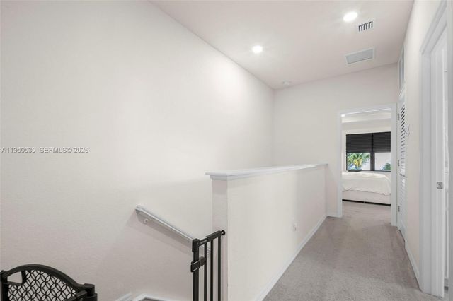 2121 S Appleton Circle S, Oakland Park, FL 33309