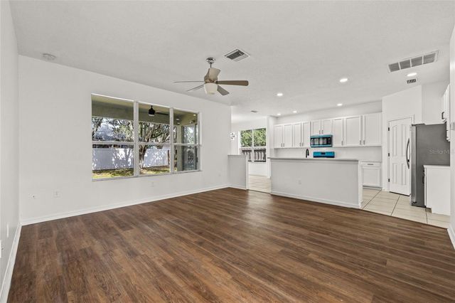 8212 CYPRESS BREEZE WAY, Tampa, FL 33647