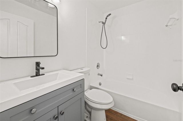 8212 CYPRESS BREEZE WAY, Tampa, FL 33647