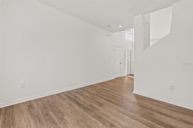 8212 CYPRESS BREEZE WAY, Tampa, FL 33647