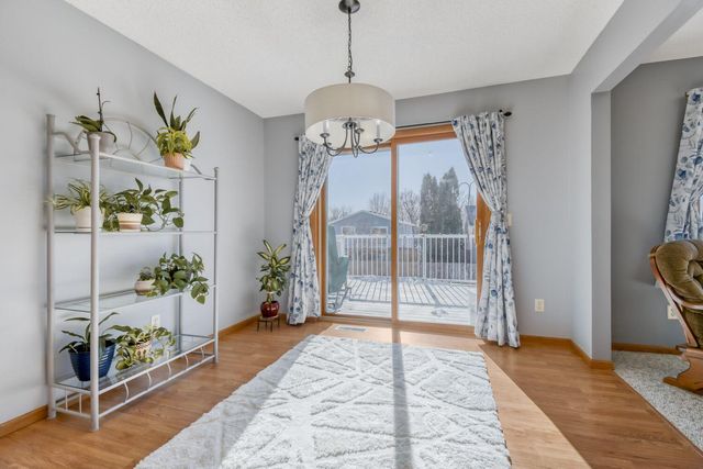 864 S Park Drive, Hastings, MN 55033