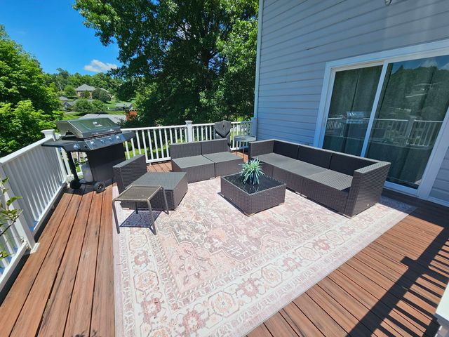 1575 S Main Street, N Franklin Twp, PA 15301