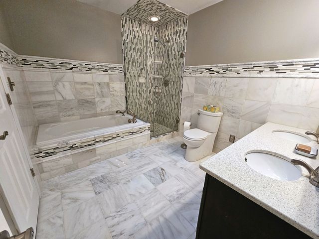 1575 S Main Street, N Franklin Twp, PA 15301