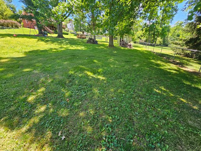 1575 S Main Street, N Franklin Twp, PA 15301
