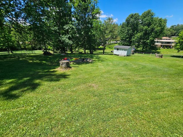 1575 S Main Street, N Franklin Twp, PA 15301