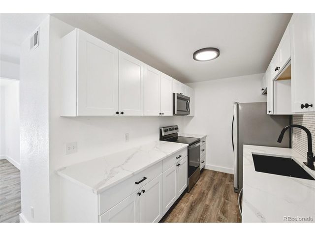 16259 W 10th Ave E3, Golden, CO 80401