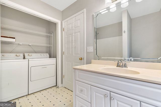 104 Lakehill Road, Fair Play, SC 29643